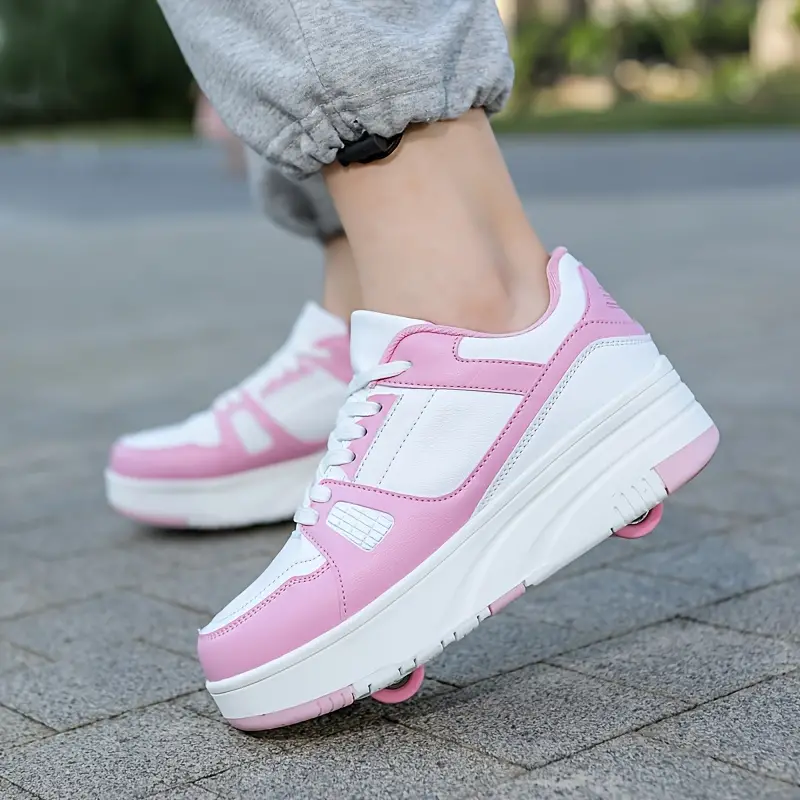 Mikee - Bequeme Rollschuh Sneaker Cool