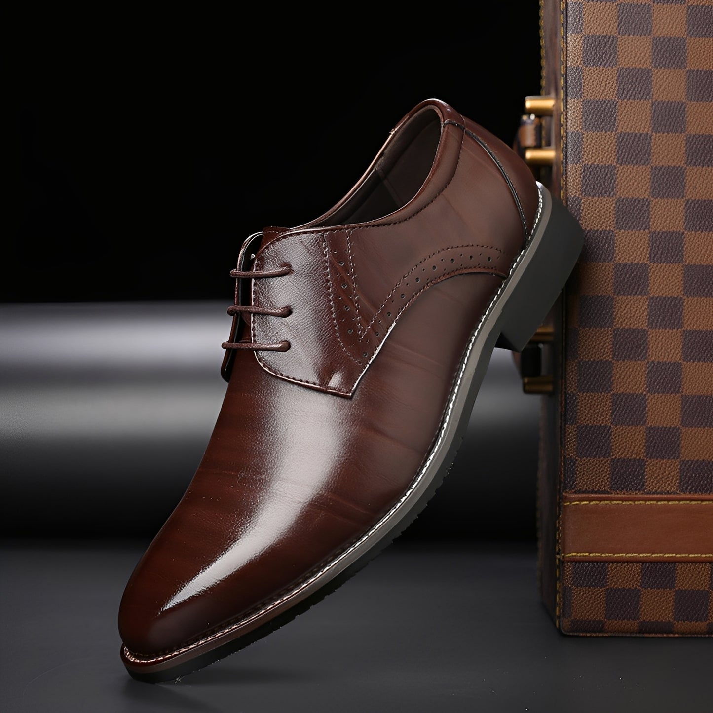 Desmond - Formelle Lederschuhe mit Brogue-Details für Herren