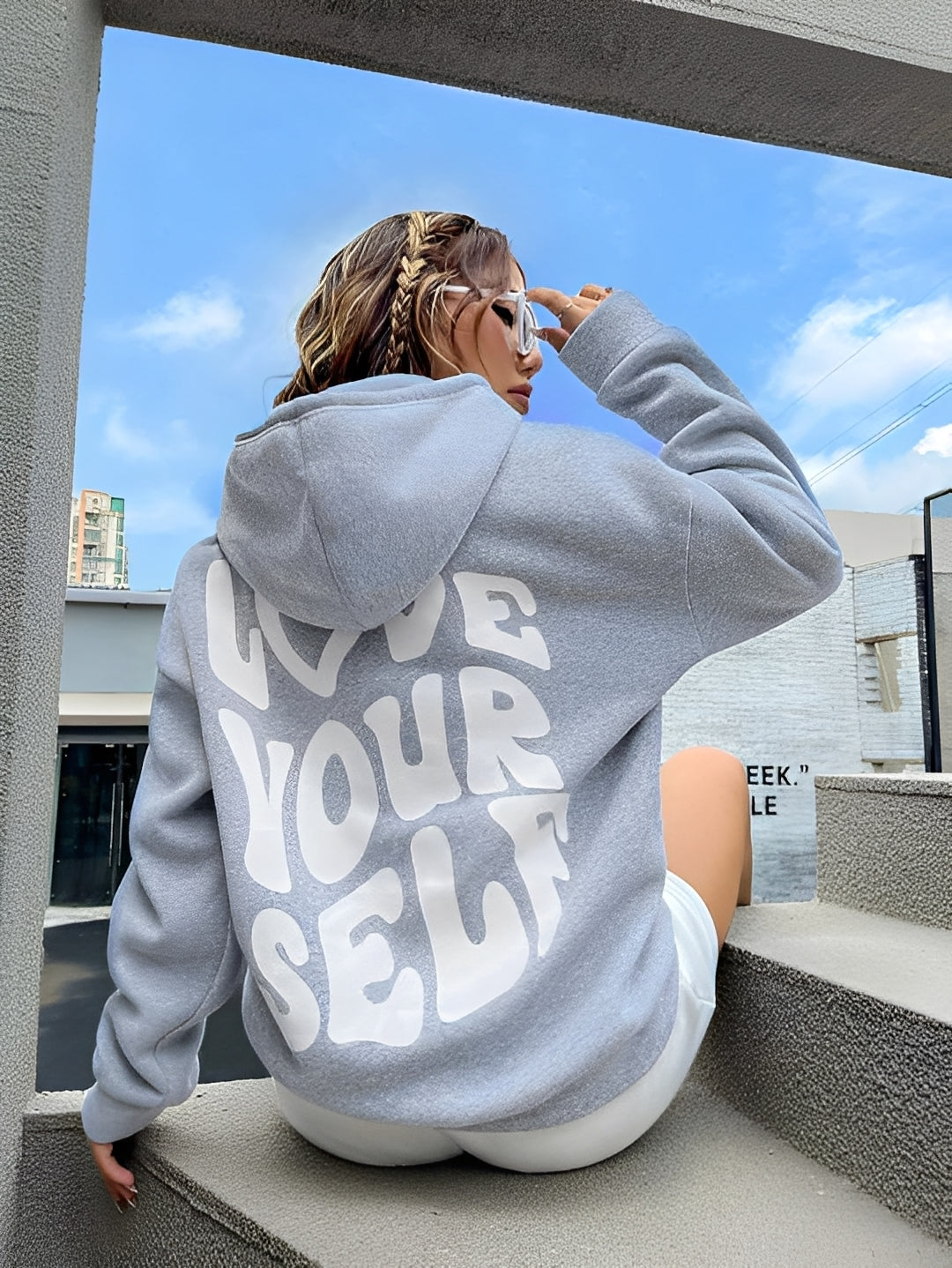 Marian - Modischer Hoodie mit Statement-Design für Damen