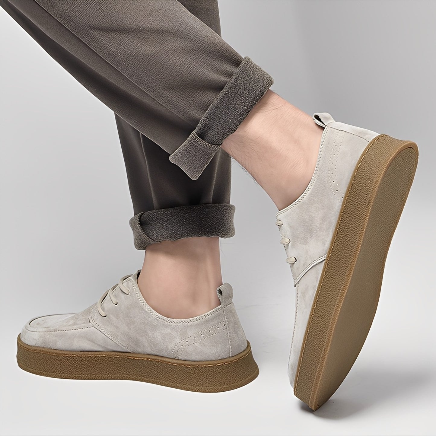 Riordan - Stilvolle flache Wildledersneaker für Herren