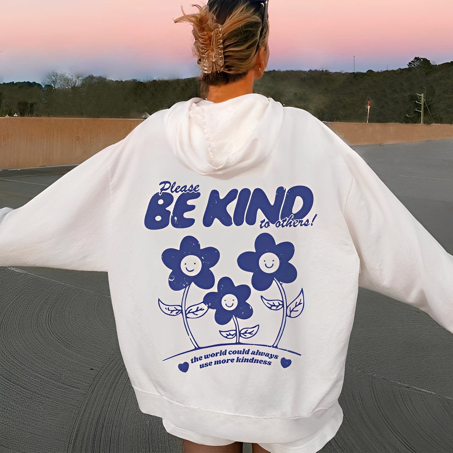 Alanna - Bequemer Statement-Hoodie aus Baumwolle für Damen