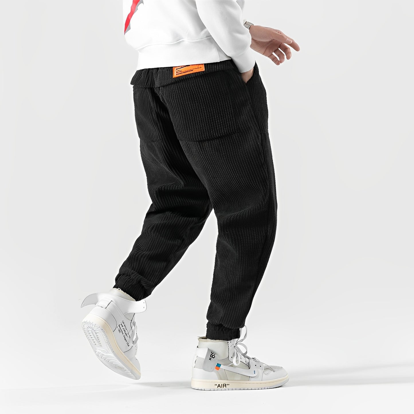 Corden - Moderne, locker sitzende Cordhose für Herren