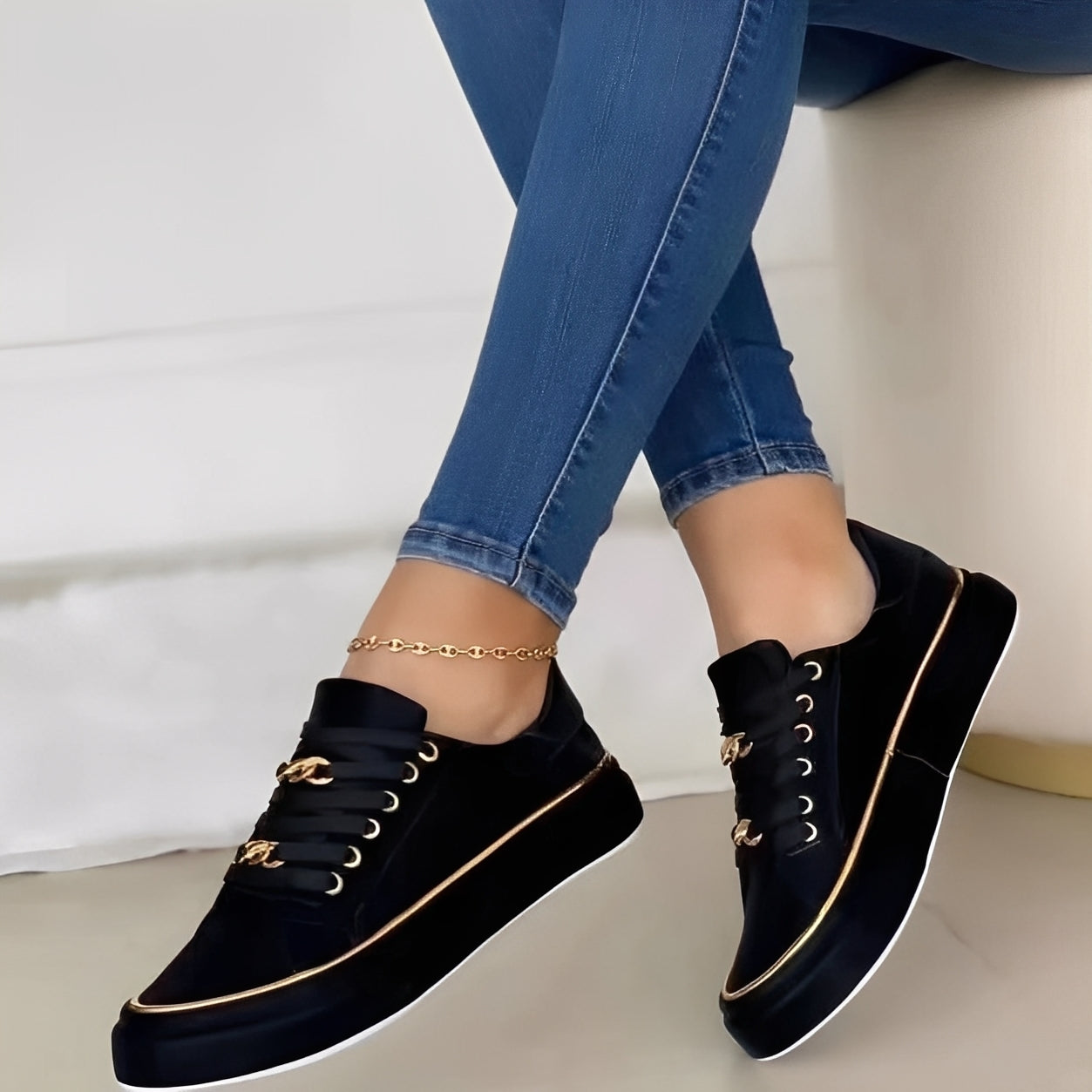 Deziree - Stilvolle Plateauschuhe mit Ketten für Damen