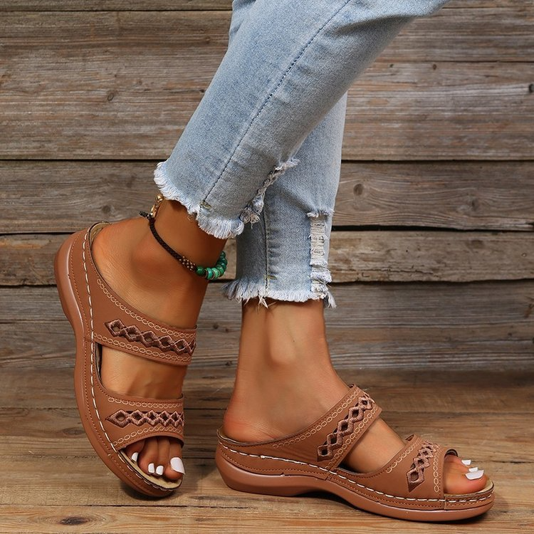 Felicia - Moderne, bequeme flache Sandalen für Damen