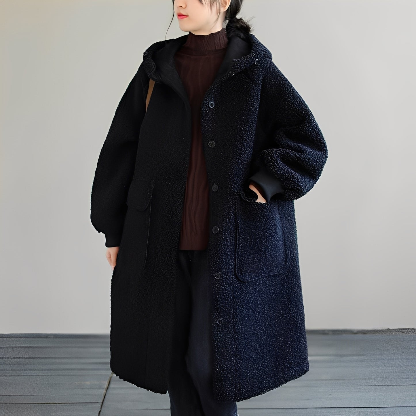 Nydia - Warmer Wollmantel mit Kapuze für Damen