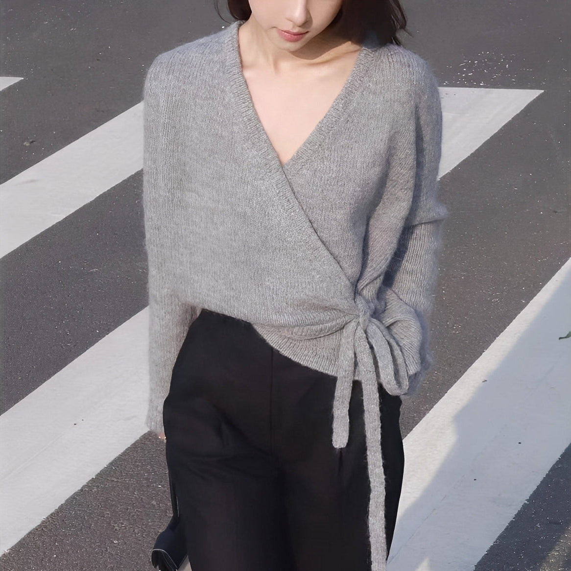Eleanore - Stilvoller asymmetrischer Pullover für Damen