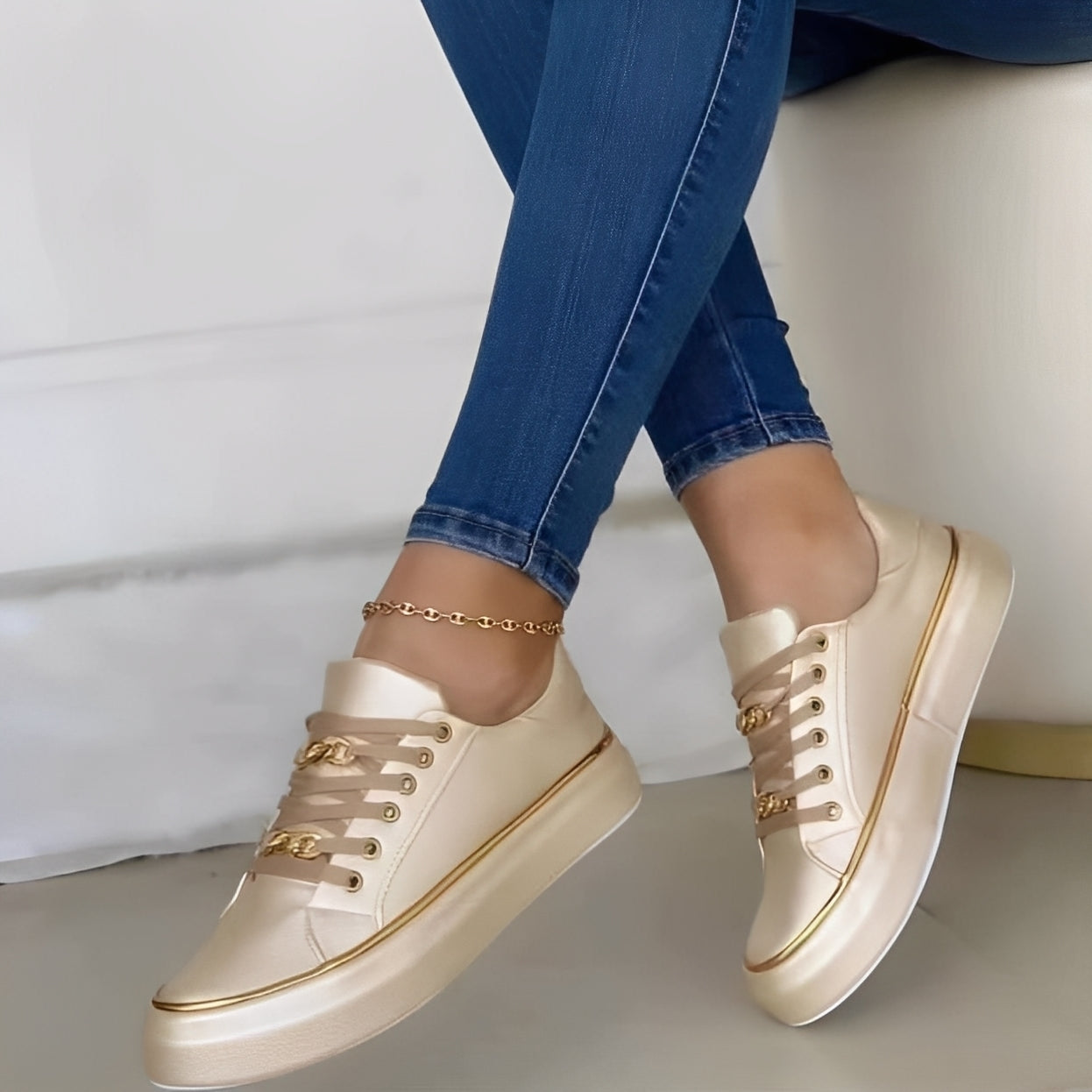 Deziree - Stilvolle Plateauschuhe mit Ketten für Damen