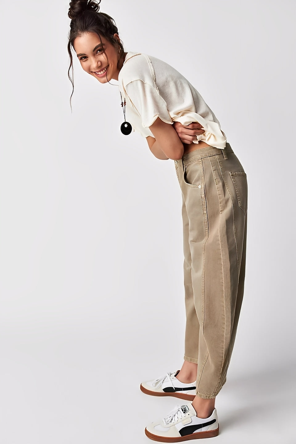 Adrienne - Klassische weit geschnittene Barrel-Jeans für Damen
