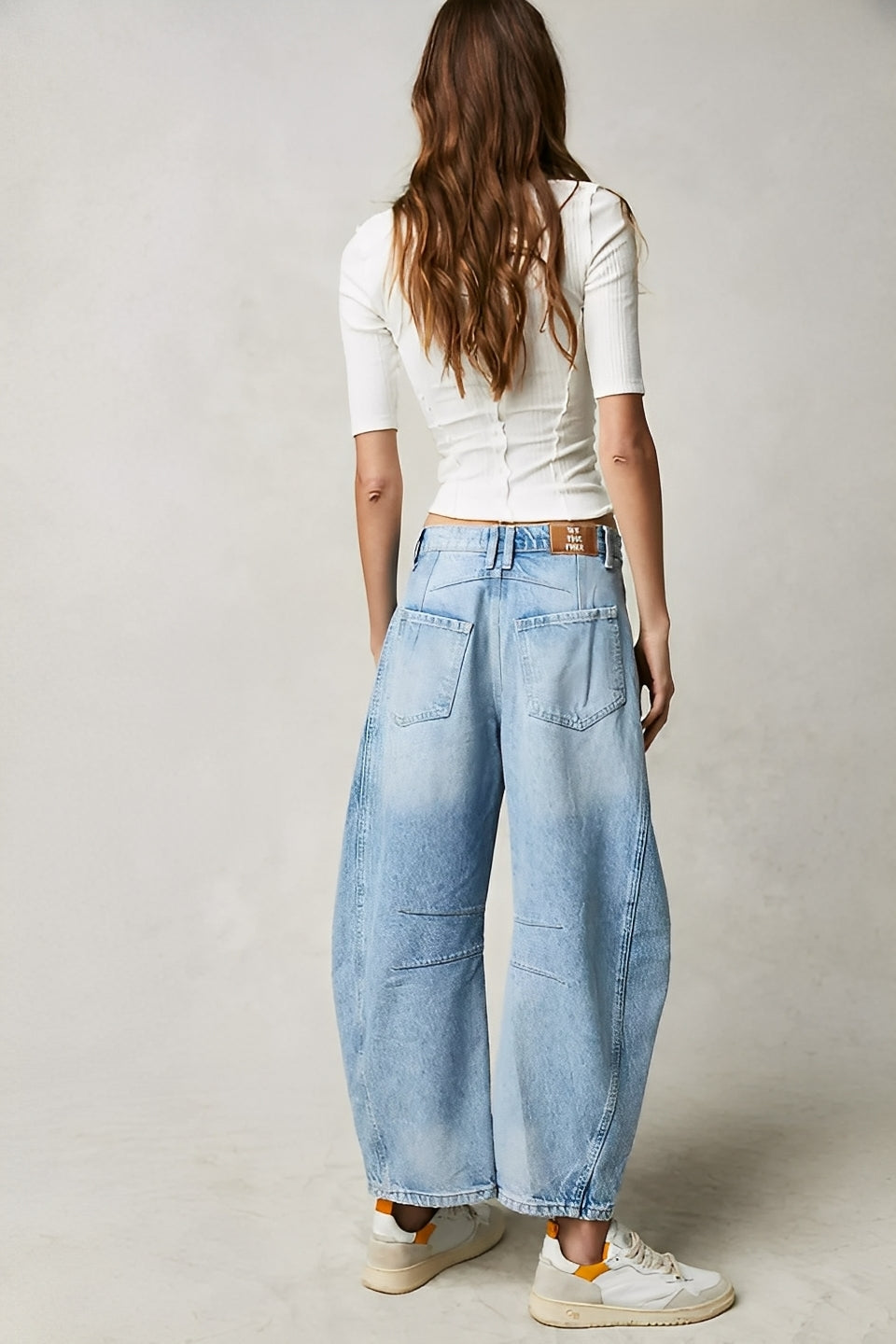 Adrienne - Klassische weit geschnittene Barrel-Jeans für Damen