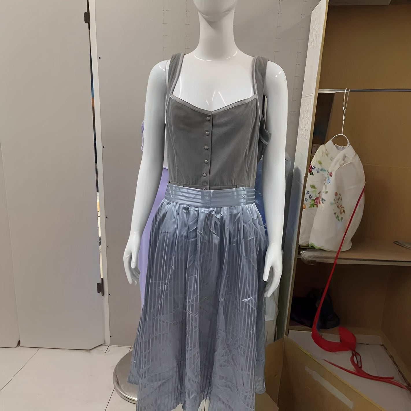 Mikhaila - Stilvolles Kleid für Frauen zum Oktoberfest