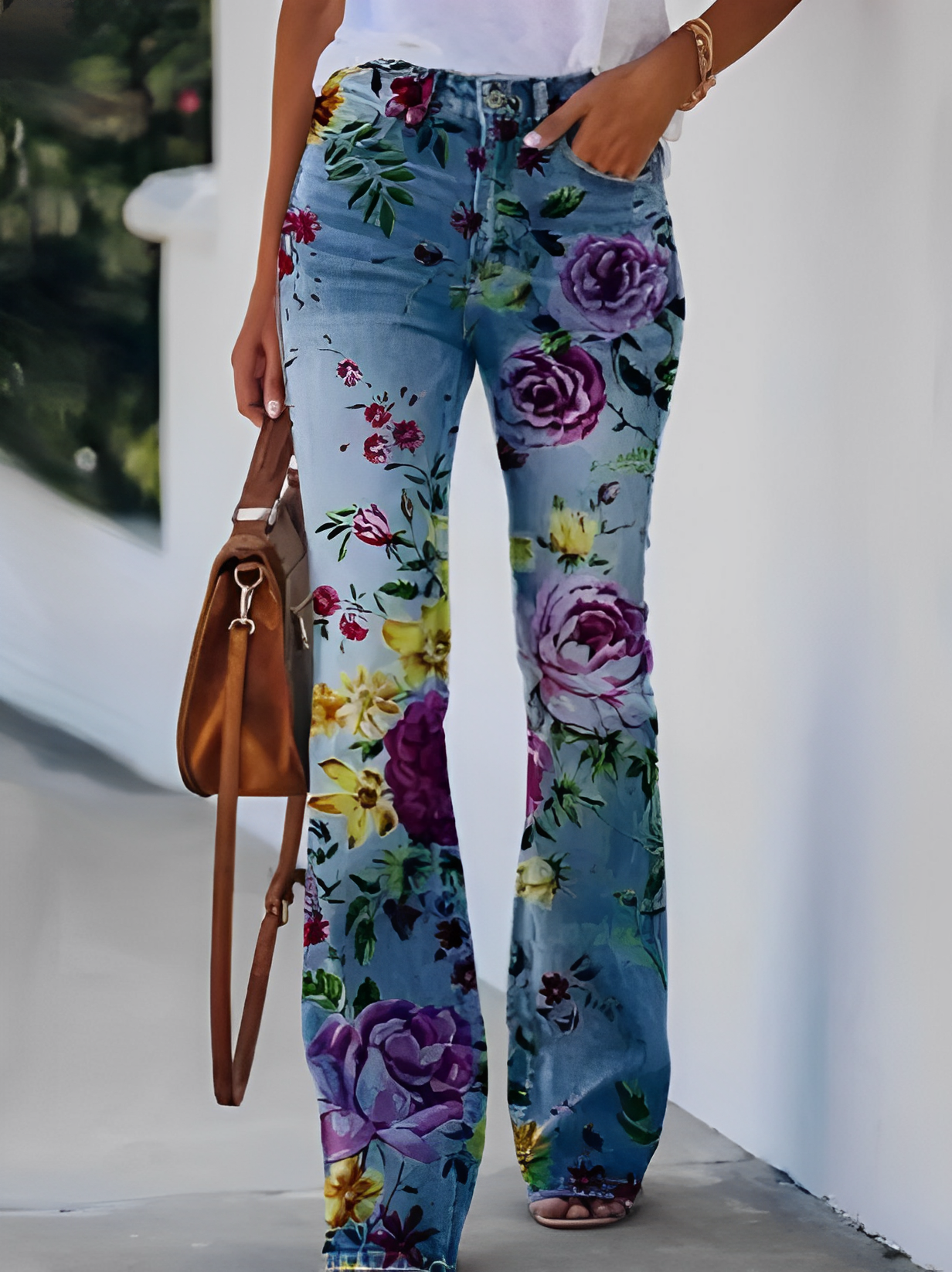 Glenna - Sommerliche Schlaghose mit Blumenmuster für Damen