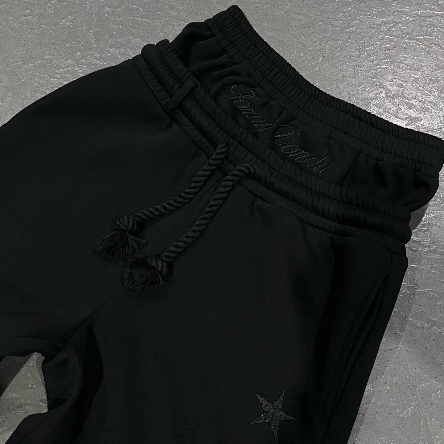 Felix – Locker geschnittene Unisex-Jogginghose