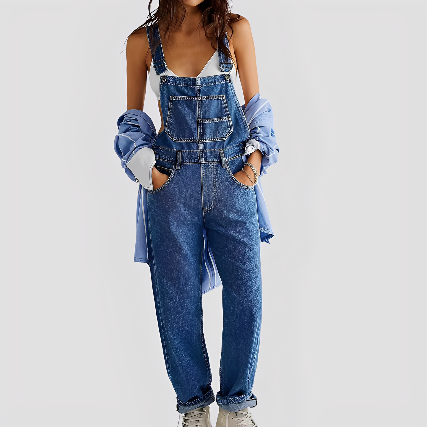 Mildred - Klassische, locker sitzende Jeanslatzhose für Damen