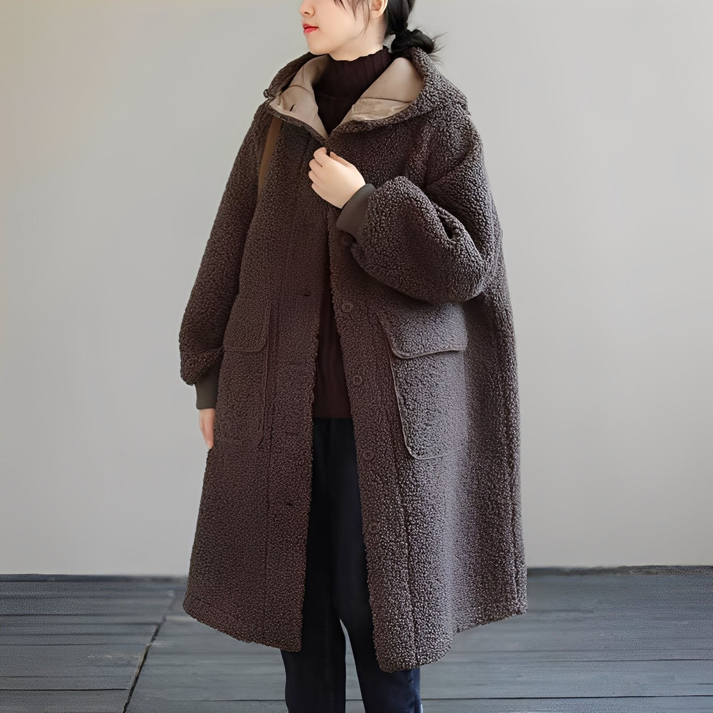 Nydia - Warmer Wollmantel mit Kapuze für Damen