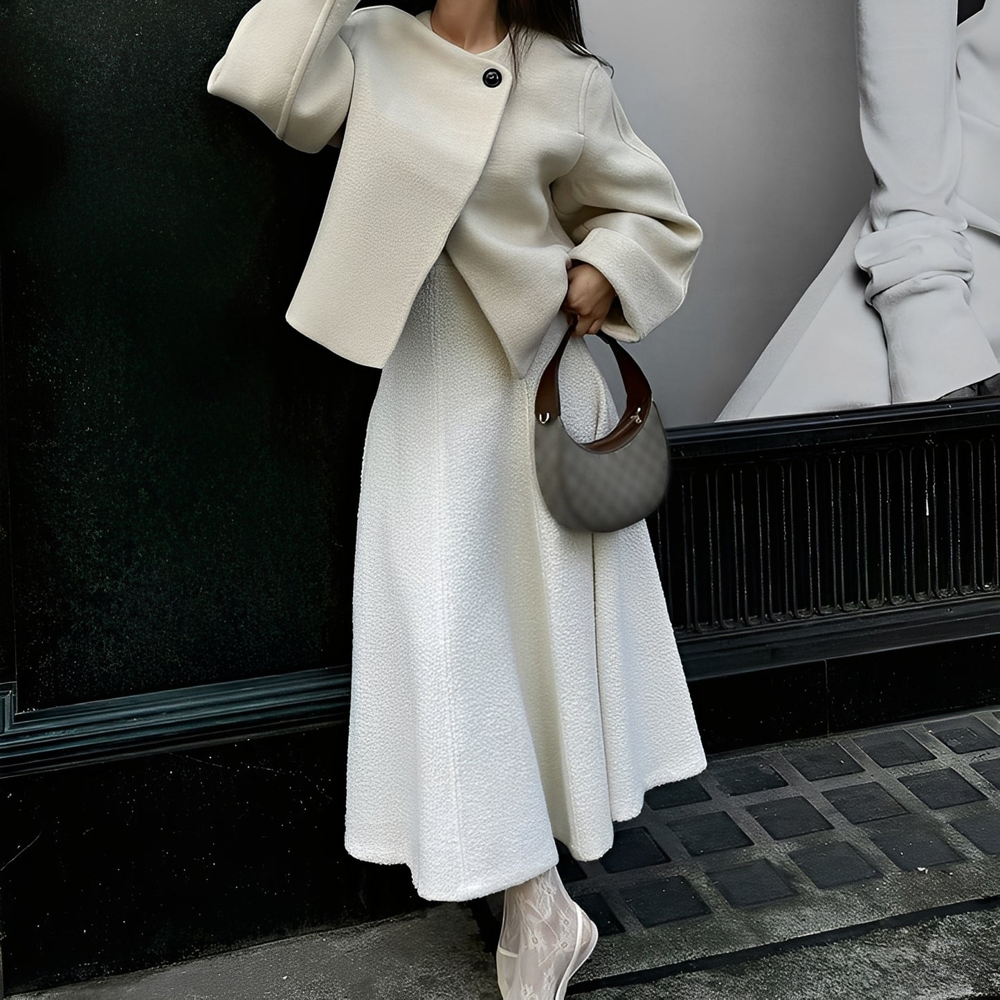 Beatrice - Eleganter kurzer Mantel aus Wolle für Damen