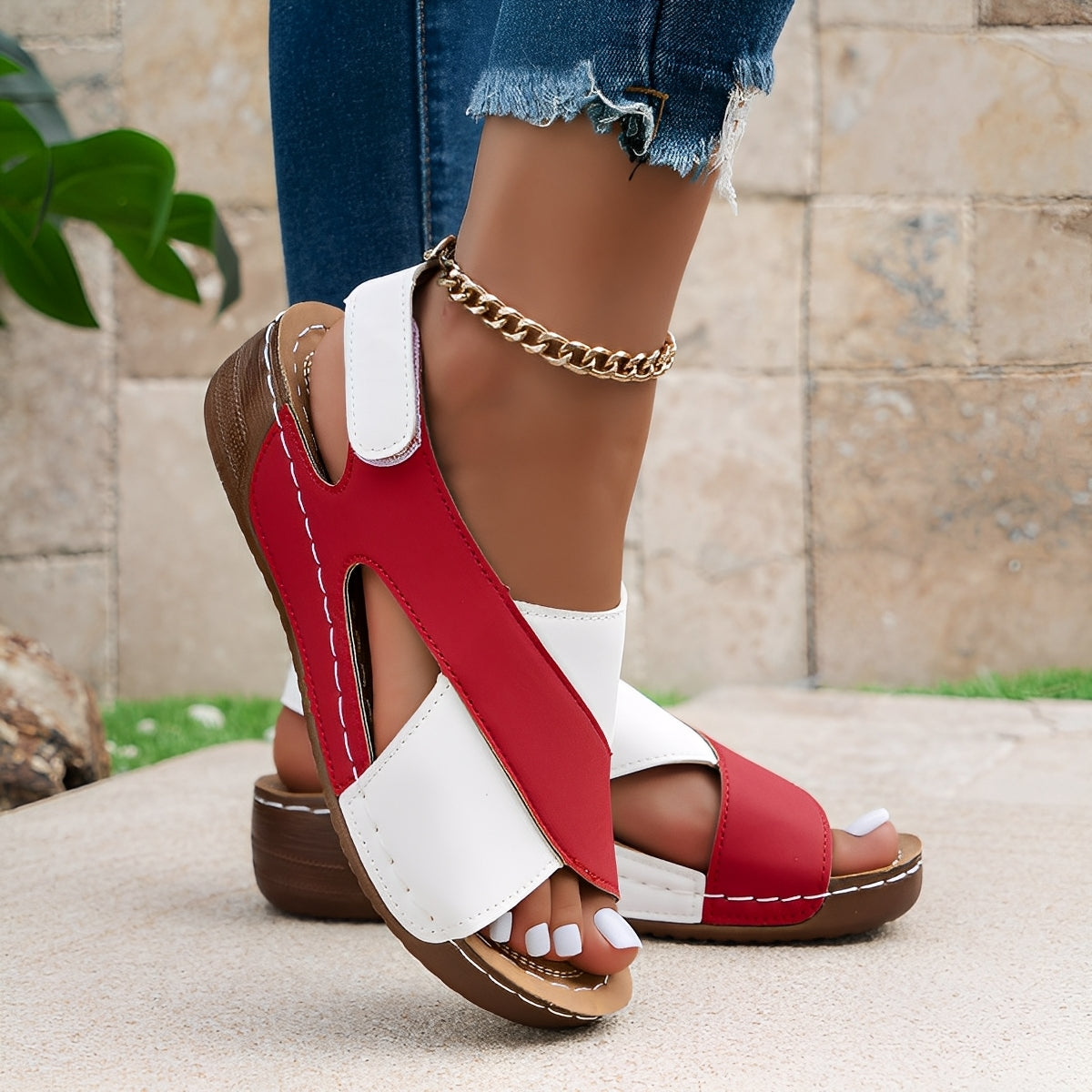 Clarissa - Lässige Keilabsatzsandalen mit Kreuzriemen für Damen