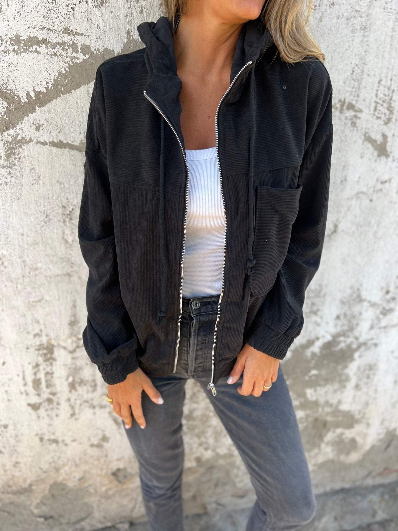Ariellee – Lässige Jacke mit Kapuze und Reißverschluss