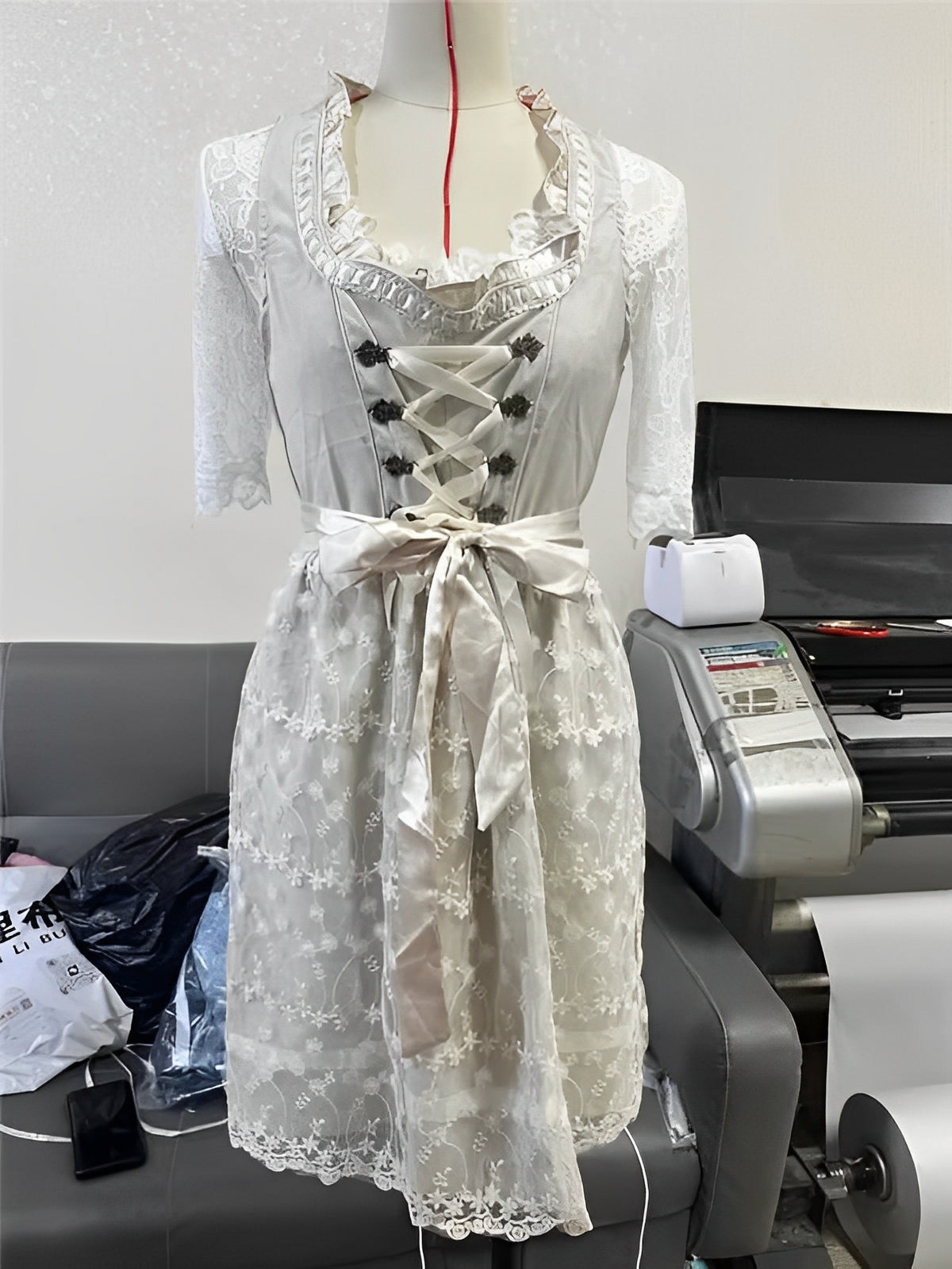 Tiffany - Elegantes Oktoberfest-Dirndlkleid für Damen