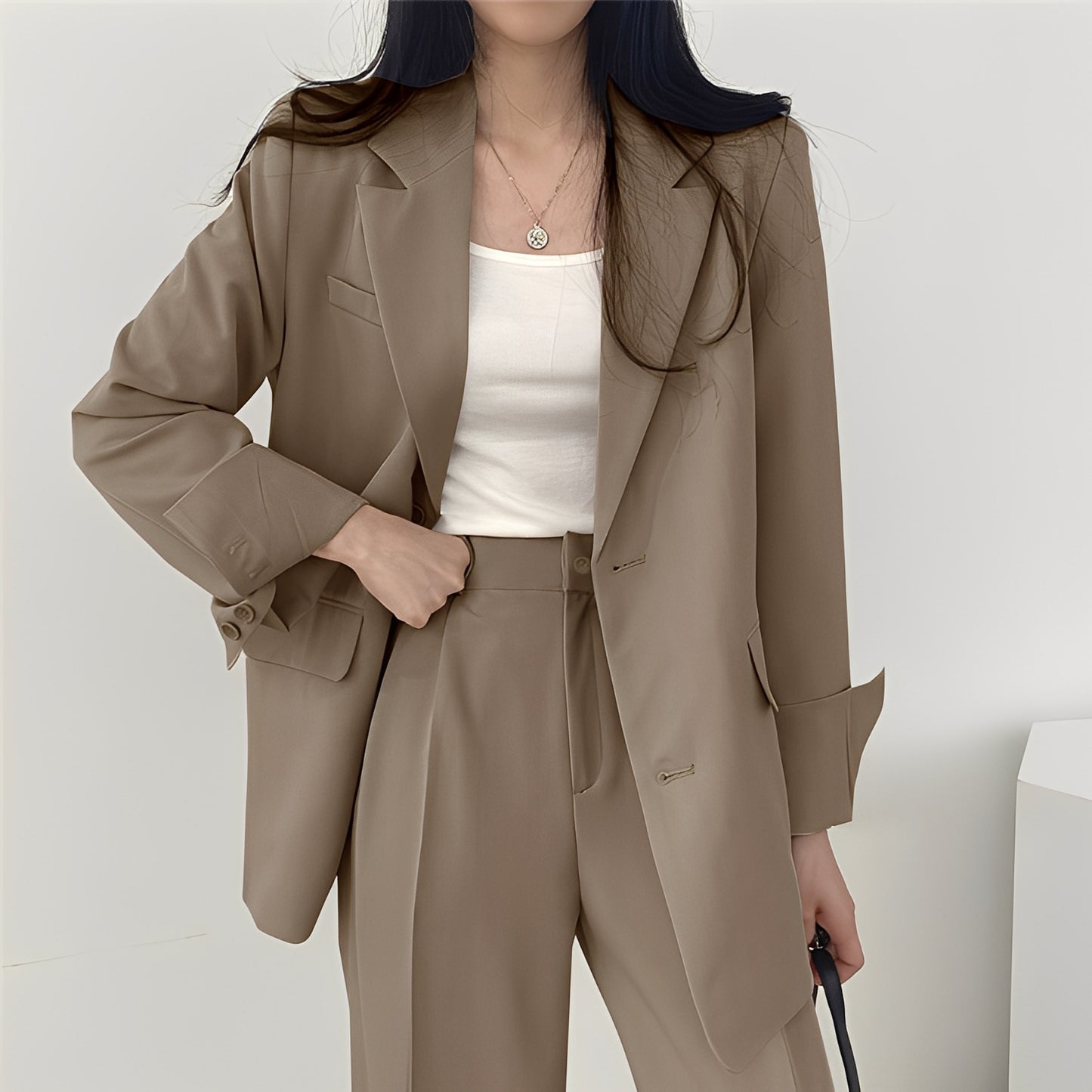 Alethea - Elegantes Set aus lockerem Blazer und Hose für Damen