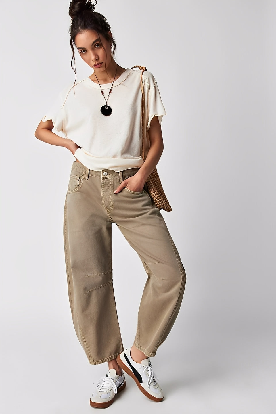 Adrienne - Klassische weit geschnittene Barrel-Jeans für Damen