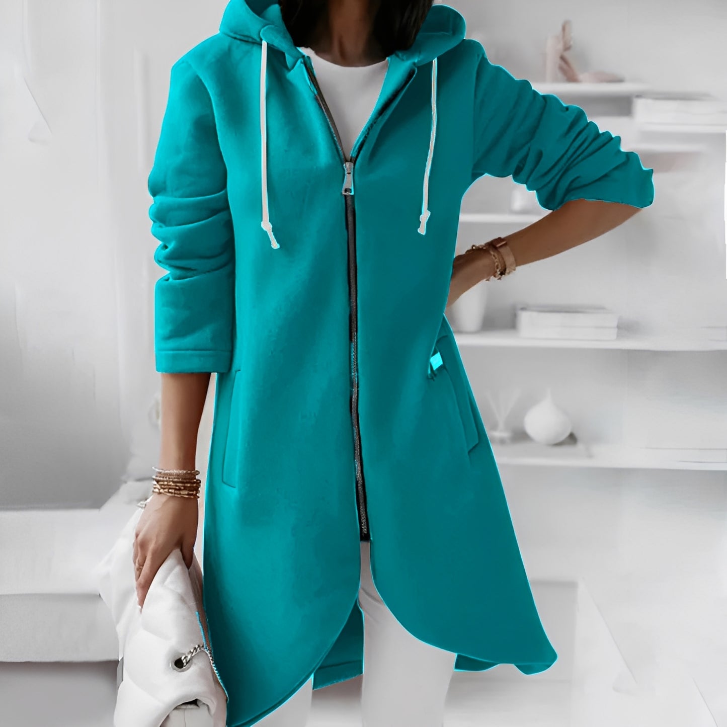 Myranda - Stylische Jacke mit Kapuze für Frauen