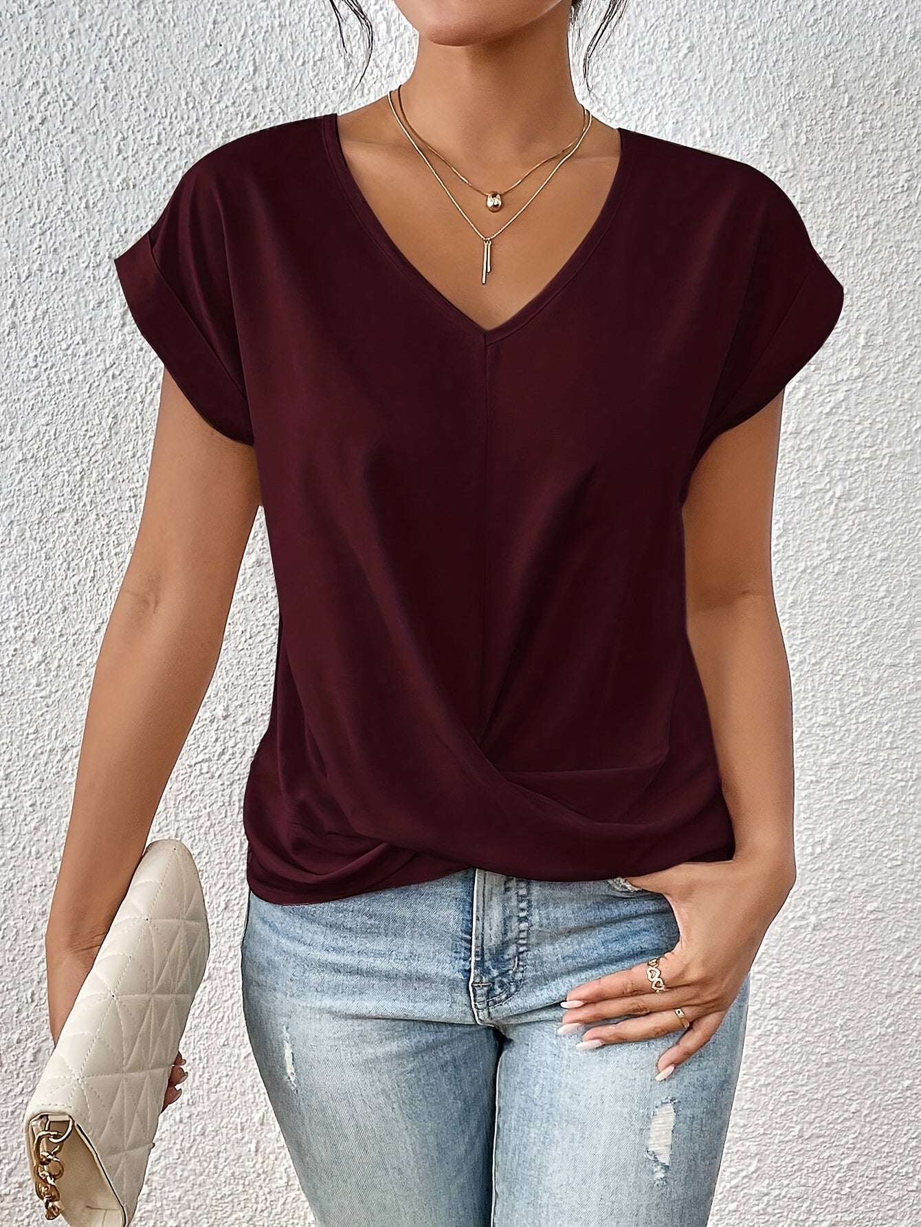 Gunnhild - Damen T-Shirt mit Herz-Ausschnitt