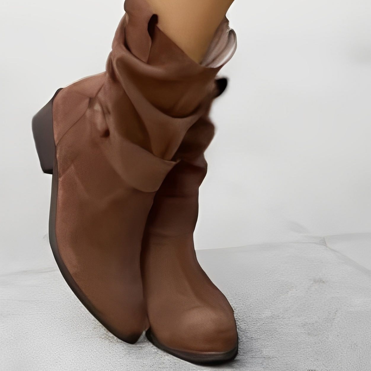 Celestine - Stilvolle kurze Stiefel mit runder Spitze für Damen