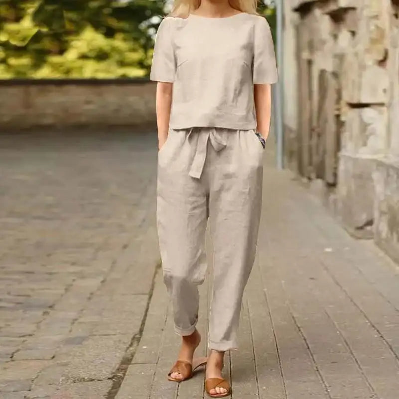 Romy – Modisches Jumpsuit-Set für entspannte Eleganz