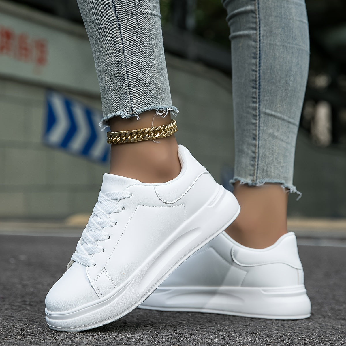 Romy – Weiße Leder-Sneaker in Clean Look