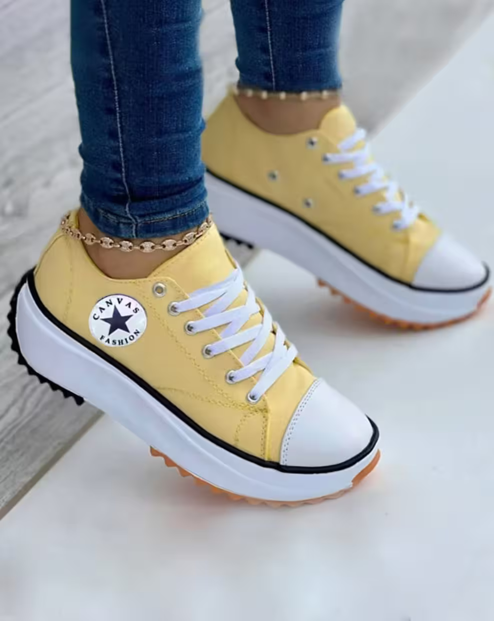 Livia - Bequeme Therapie-Sneaker für Damen
