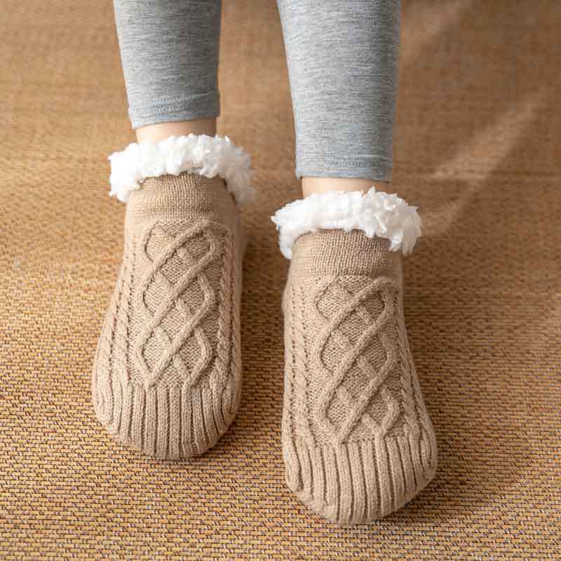 Raquel - Warme, rutschfeste Plüschsocken für Damen für den Winter
