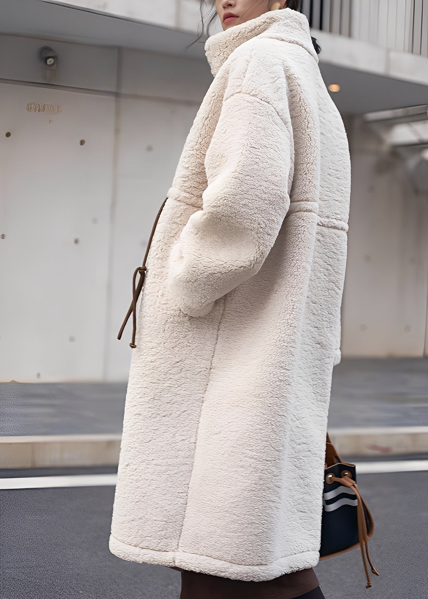 Noelene - Warmer, locker sitzender Wollmantel für Damen