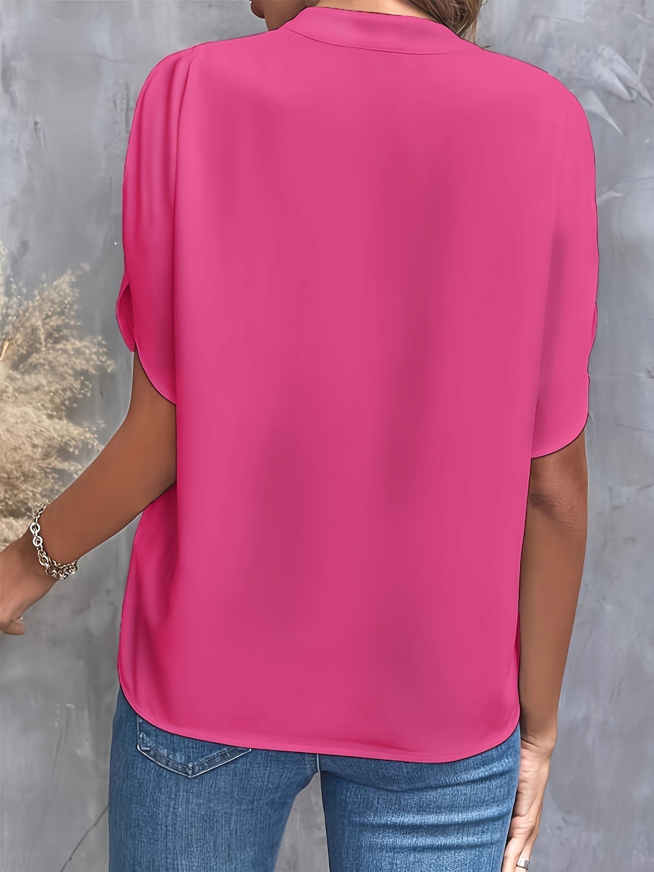 Billie – Zeitlose Bluse mit V-Ausschnitt