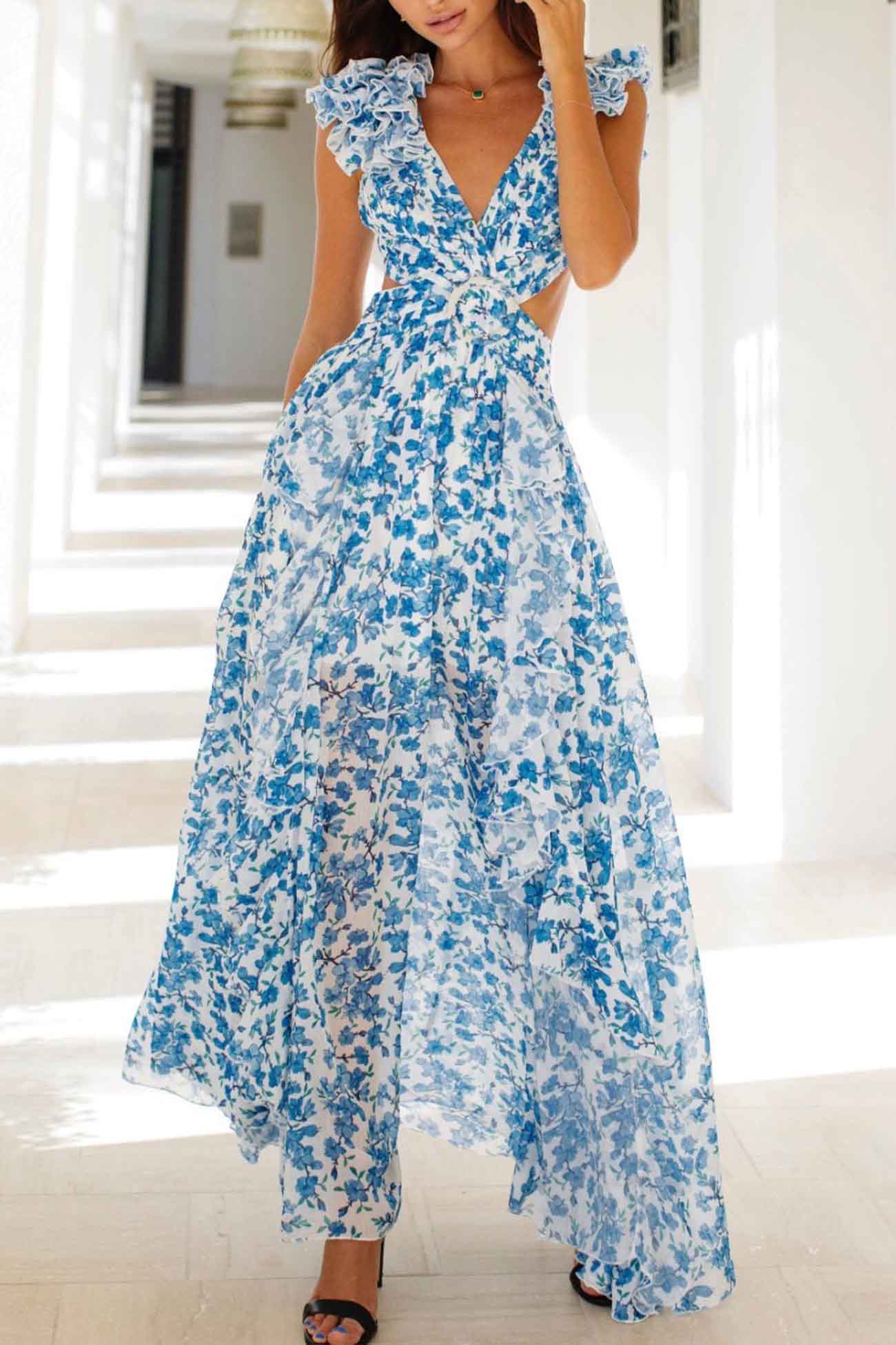 Noemi – Maxikleid mit Cut-Out und hohem Schlitz