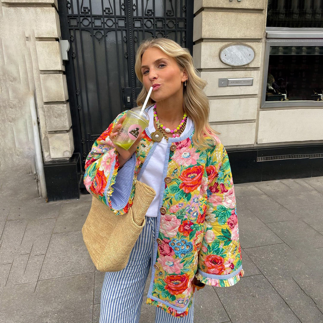 Elena – Steppjacke mit Blumenmuster