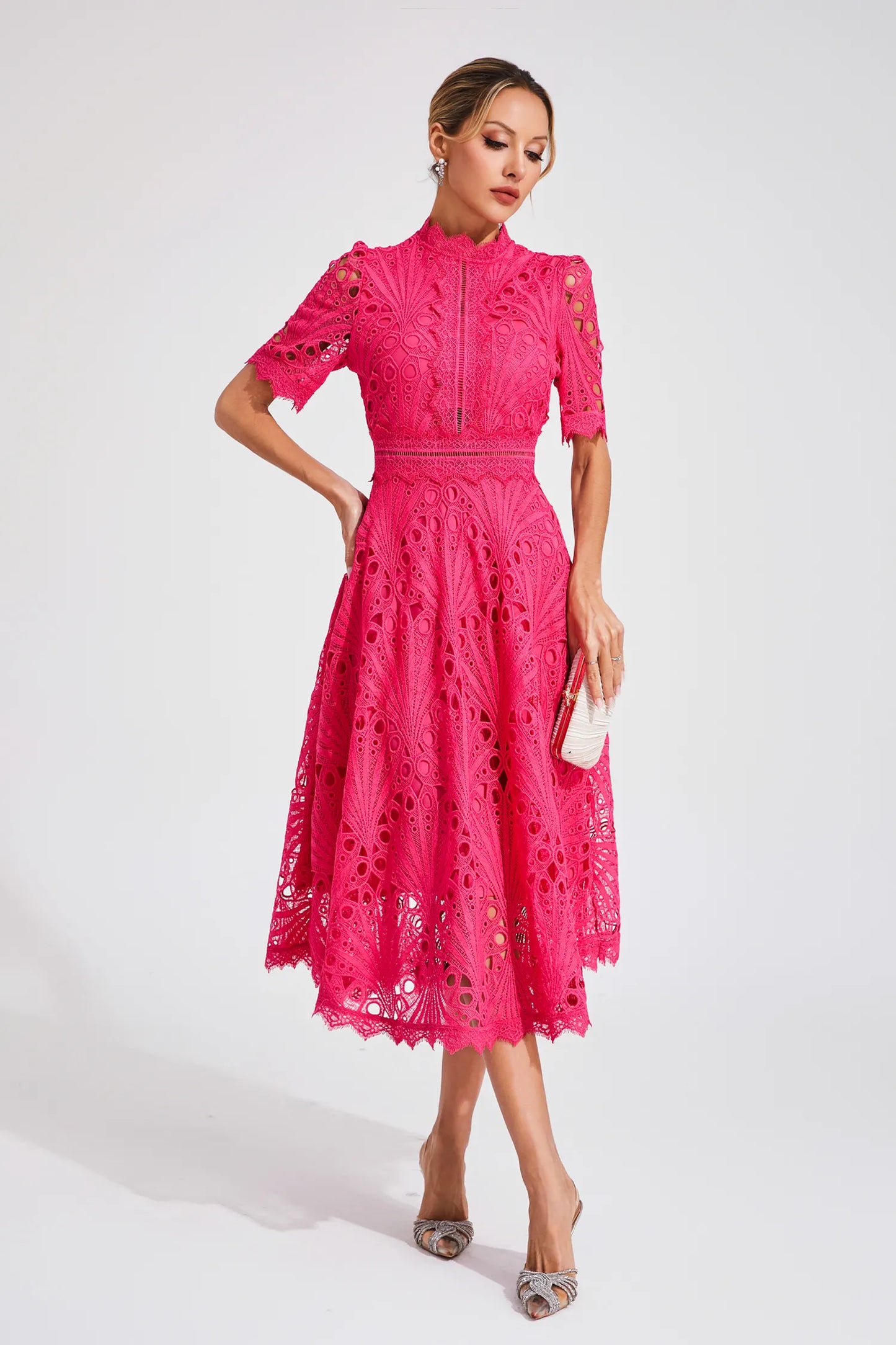 Pierre - Mittelkleid Spitze und Raffinesse