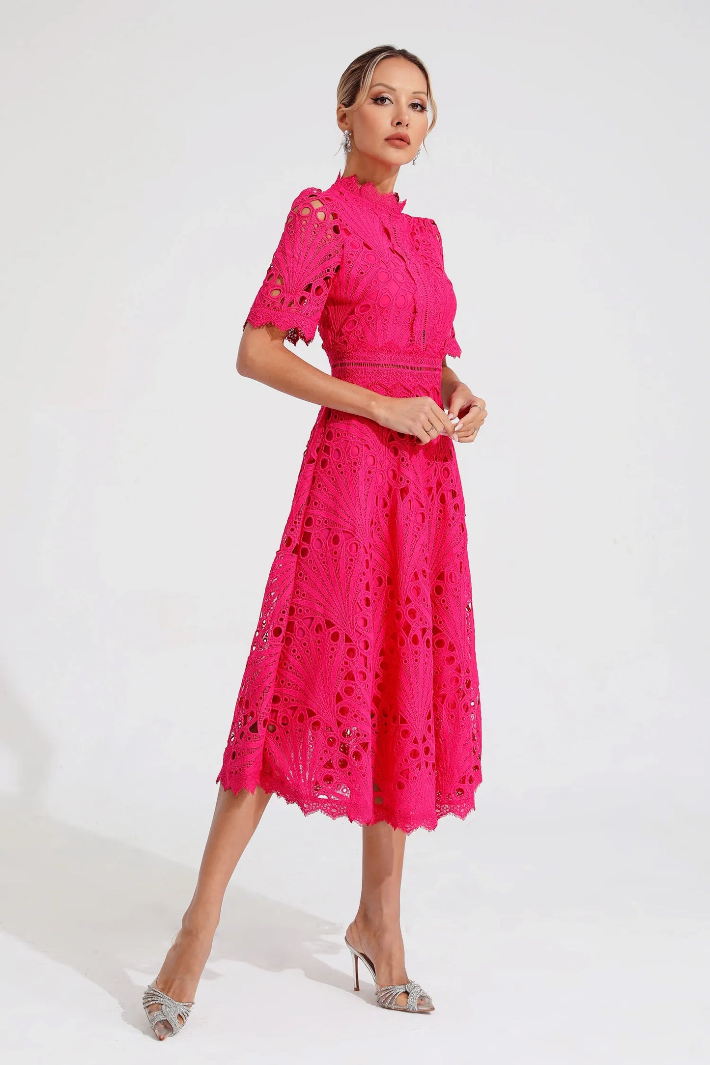 Pierre - Mittelkleid Spitze und Raffinesse