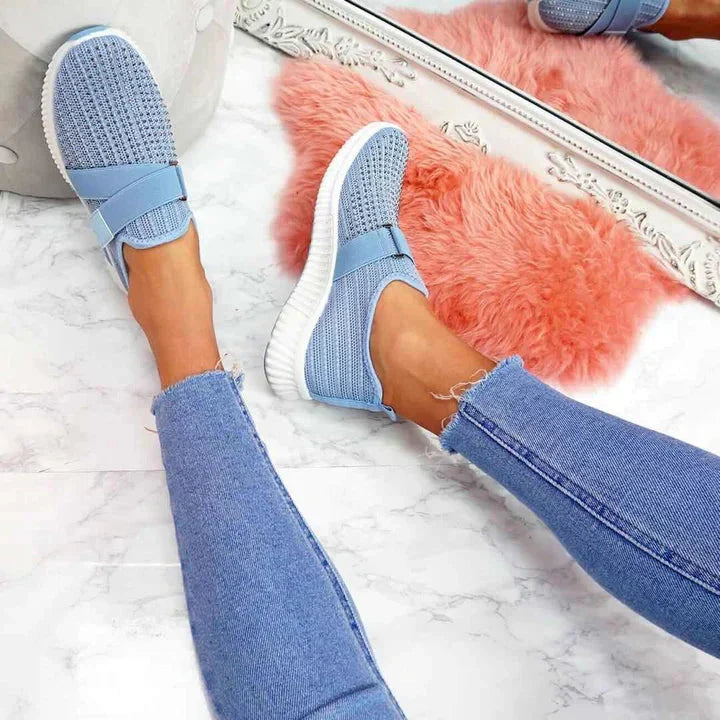 Ines – Slip-On Sneakers mit Klettverschluss