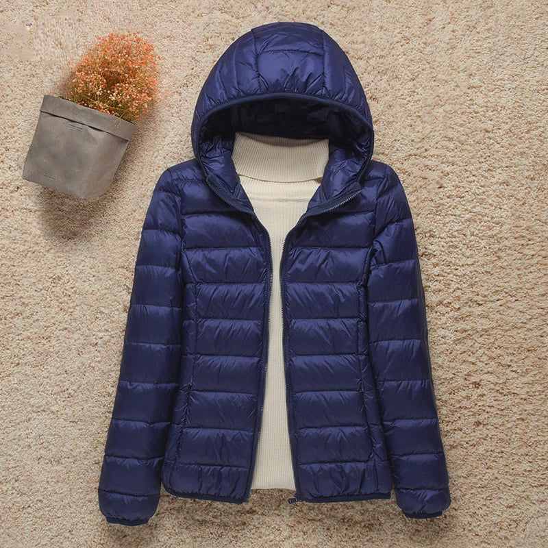 Liera – Federleichte Daunenjacke