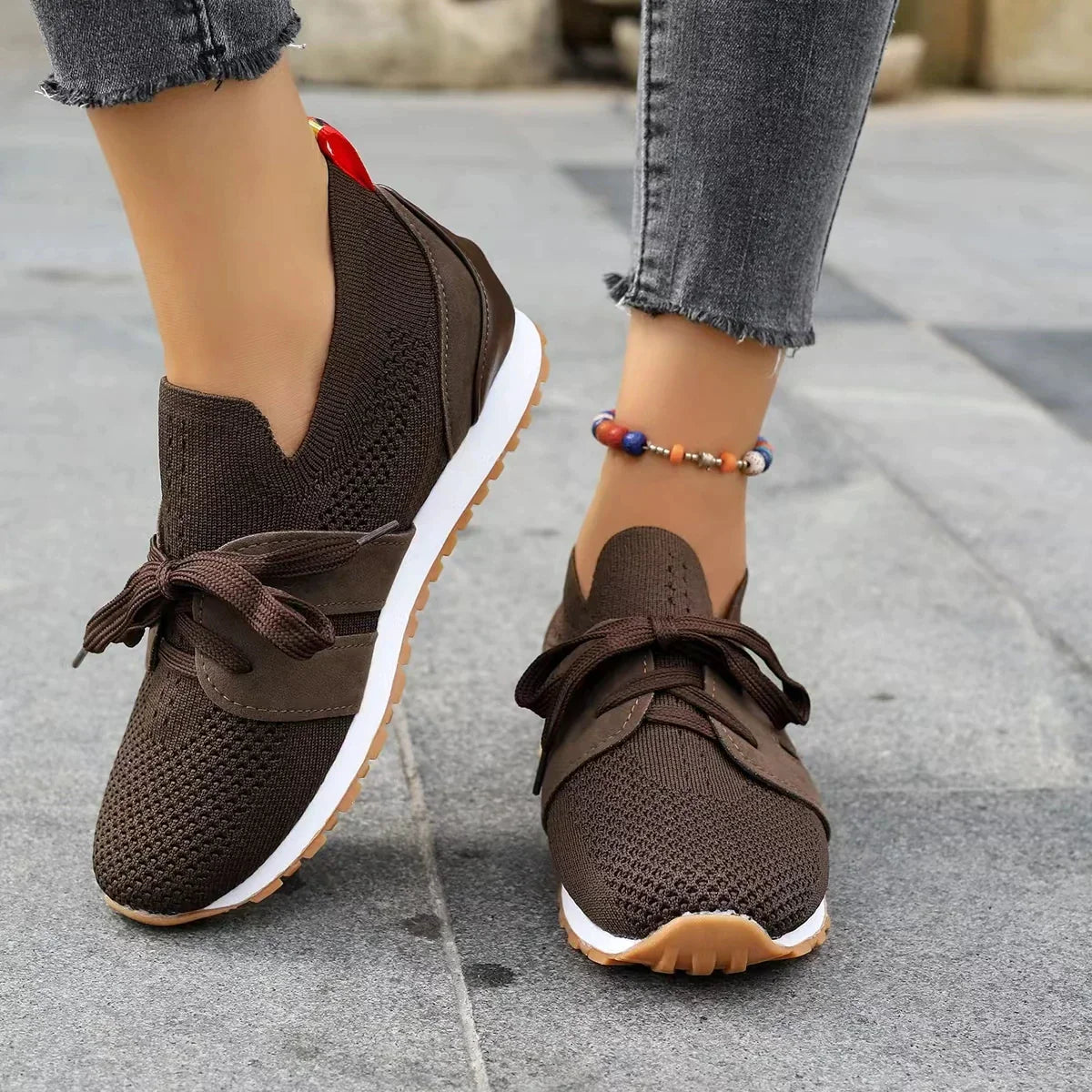 Maia – Atmungsaktive Orthopädie-Schnürschuhe