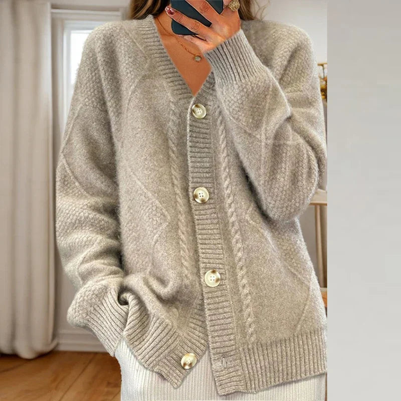 Eloise - Stilvoller Cardigan mit Knopfleiste
