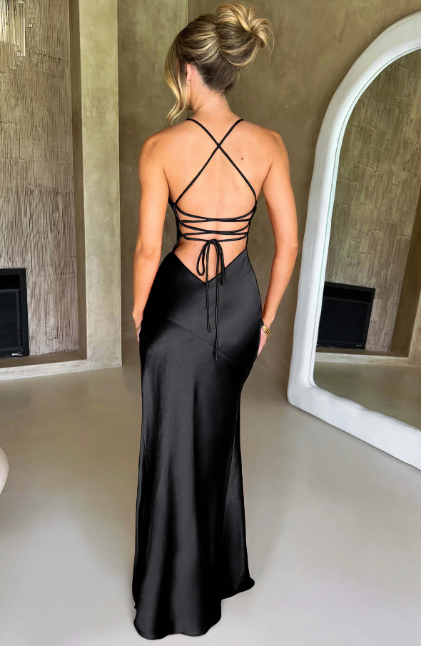 Seraphina - Langes Kleid mit hohem Schlitz am Oberschenkel