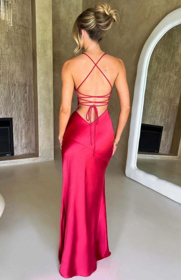 Seraphina - Langes Kleid mit hohem Schlitz am Oberschenkel