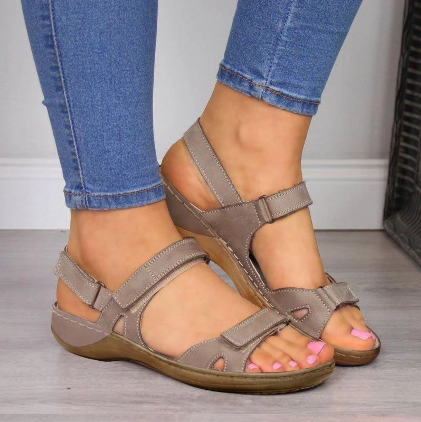 Klara – Bequeme Orthopädische Sandalen