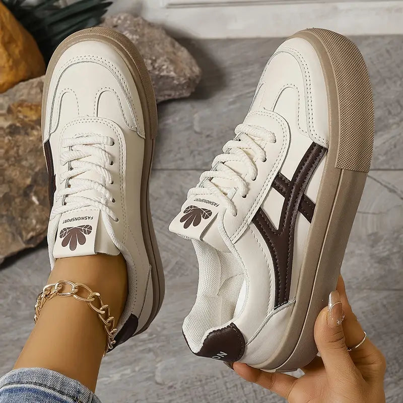 Naomi - Damen Plateau-Sneaker im Retro-Stil