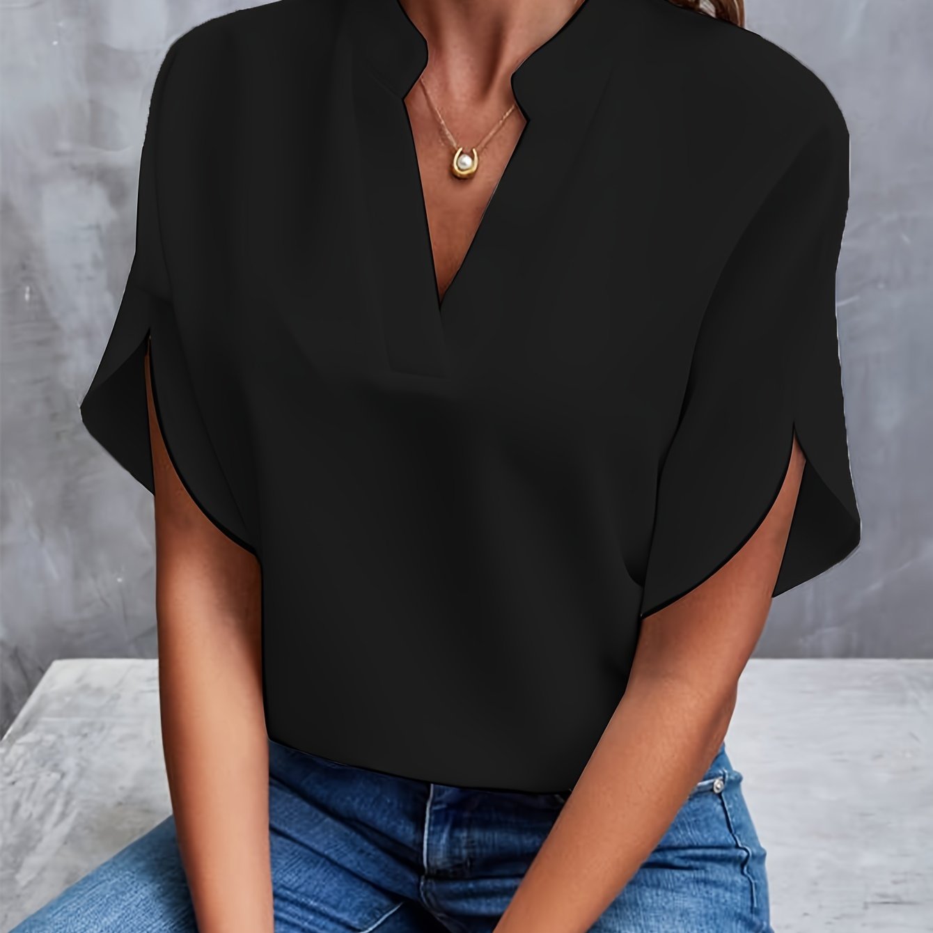 Billie – Zeitlose Bluse mit V-Ausschnitt