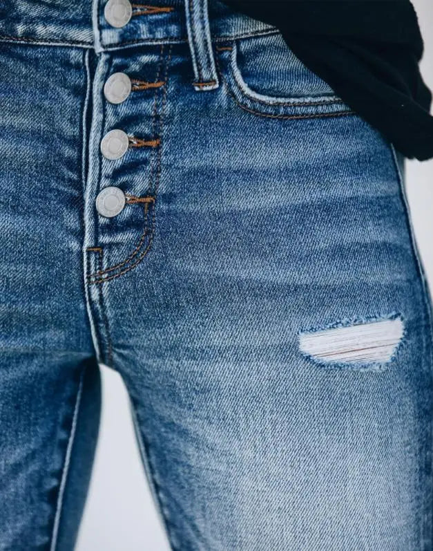 Alessa – Slim Fit Jeans im modernen Zerriss-Look