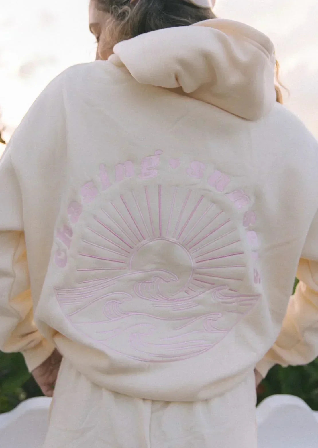 Mira – Oversize Sweat Tropisch