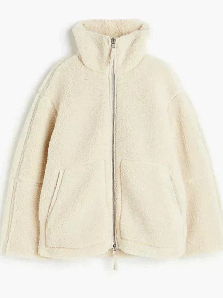 Daria – Mantel Teddy Oversize