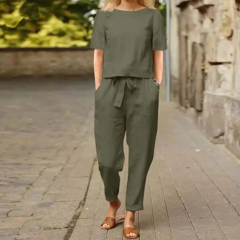 Romy – Modisches Jumpsuit-Set für entspannte Eleganz